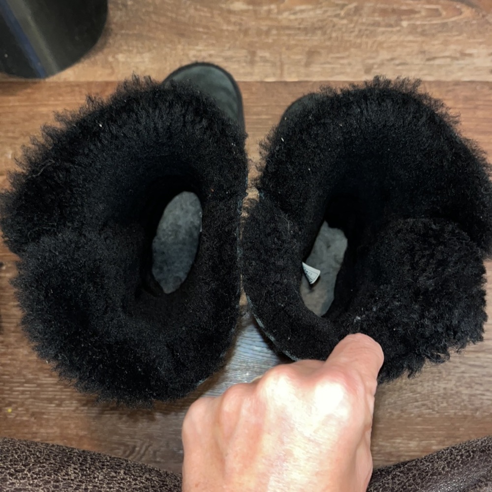 Ugg Bailey Button 3 Button Black Boots Euc Size 7 - image 7